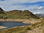 53 Dal sentiero della riva orientale vista sul sentiero per il Lago della paura, nostra prossima meta